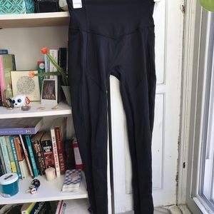 Lululemon black yoga pants size 4